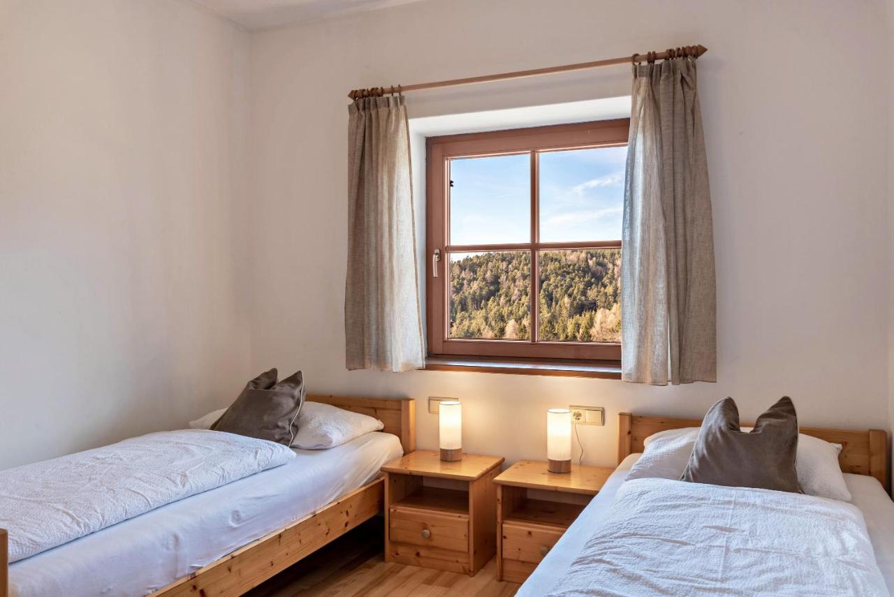 Alpin Farm Linde - Oberweidacherhof Collalbo Buitenkant foto